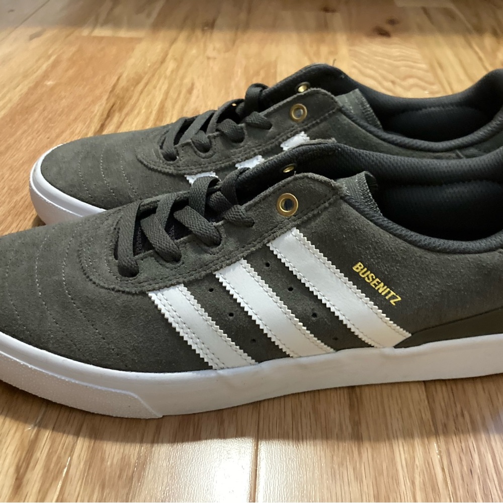 Adidas Busenitz size 11 green new without tags or box